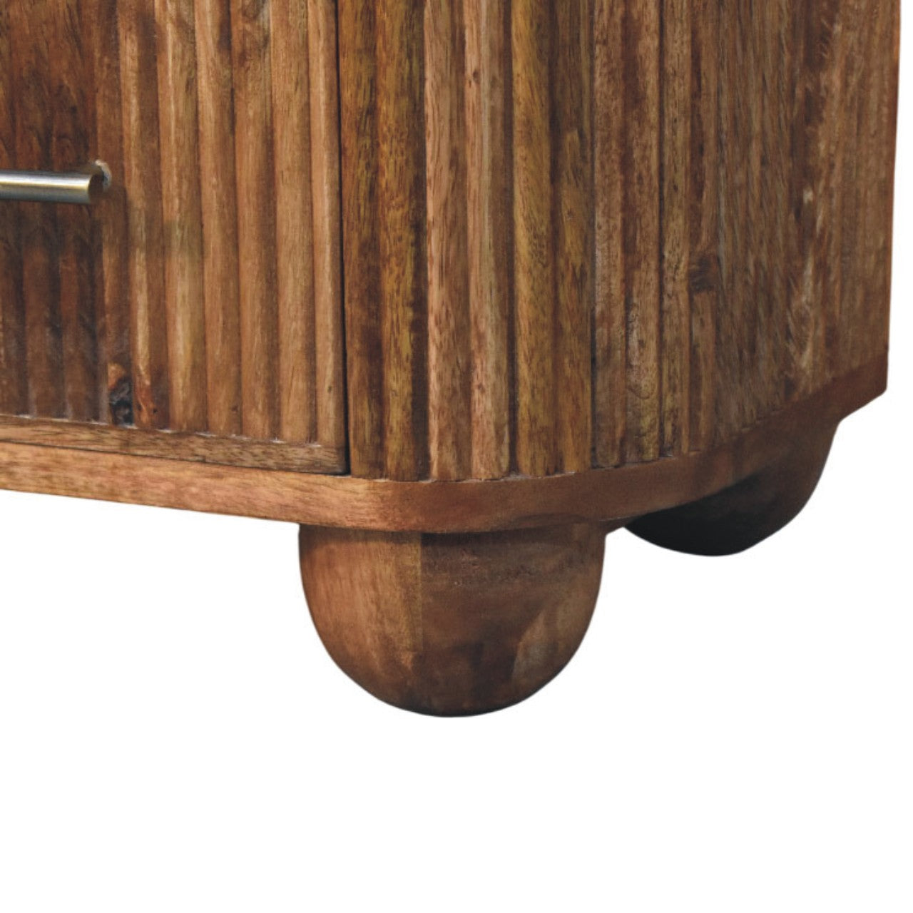 Fluted marble-top bedside table in solid mango wood, Golden Teak finish – leg detail, lower right